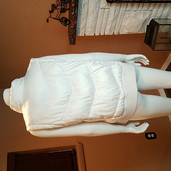 Winter white jacket - Picture 5 of 5